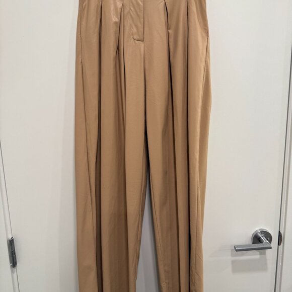 SEEK THE LABEL/SOFT VEGAN LEATHER/PLEATED TROUSERS/NUDE/SIZE: SMALL - Picture 5 of 8